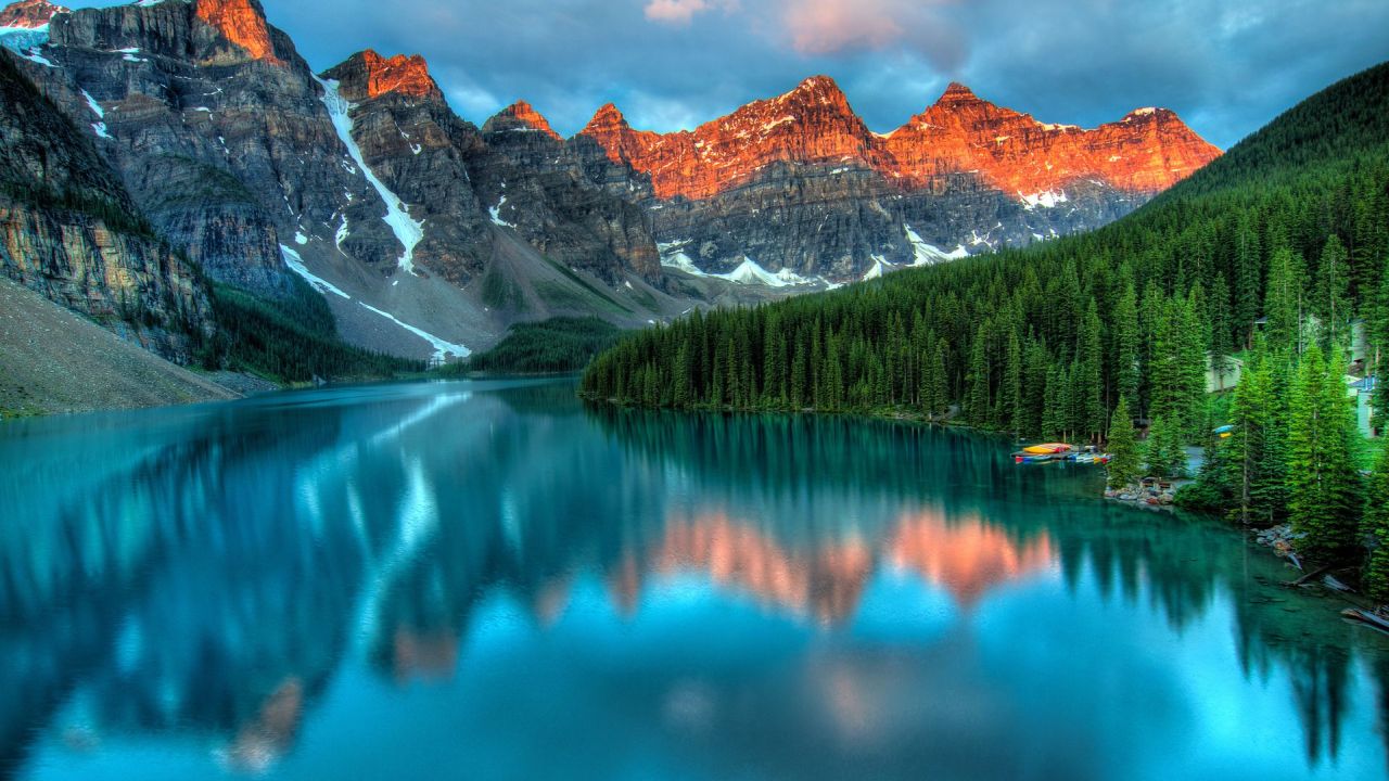 Moraine Lake landscape with mountains and forest