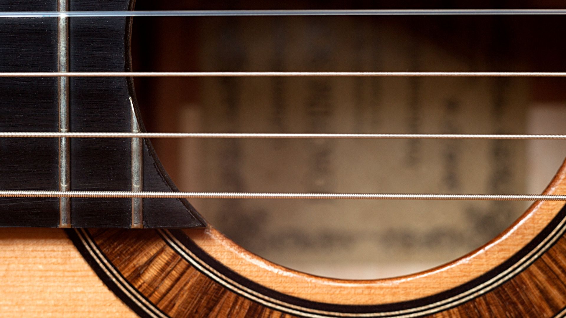 Acoustic Guitar strings, Picture