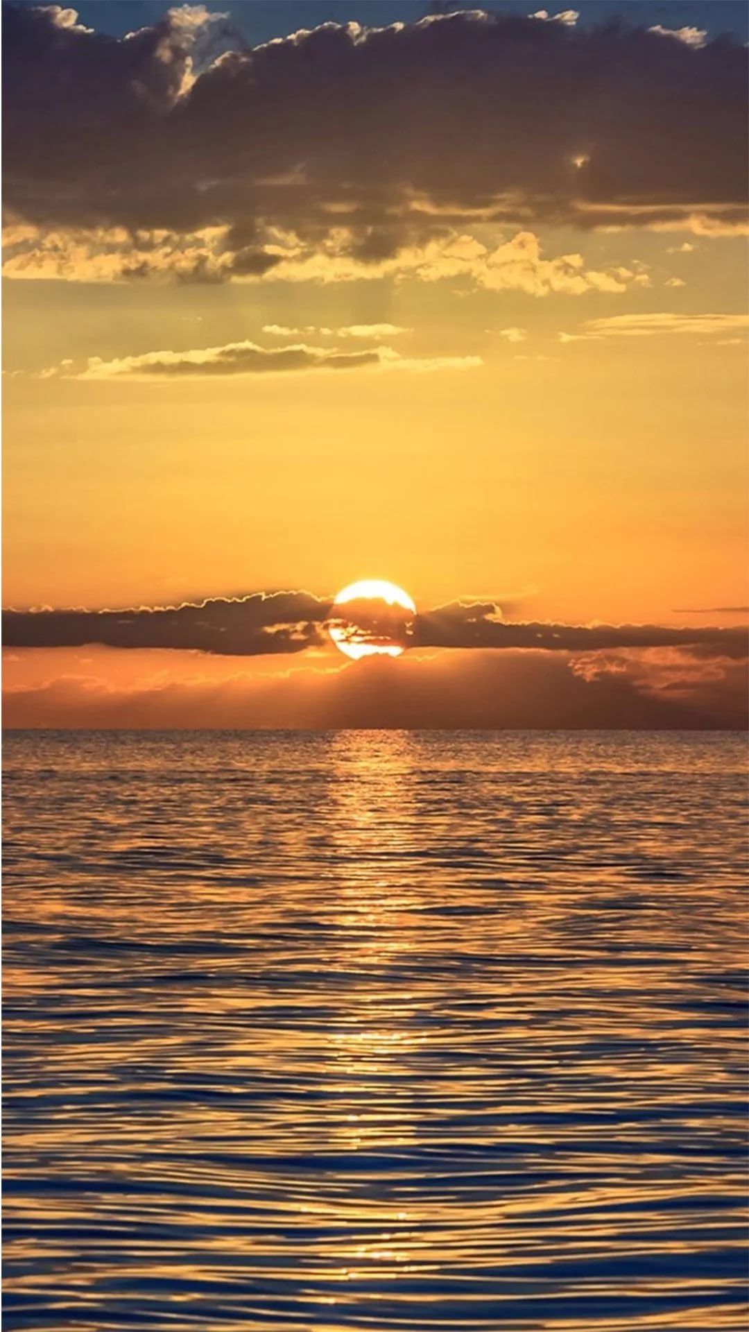 Beautiful Sunset iOS 10 wallpaper