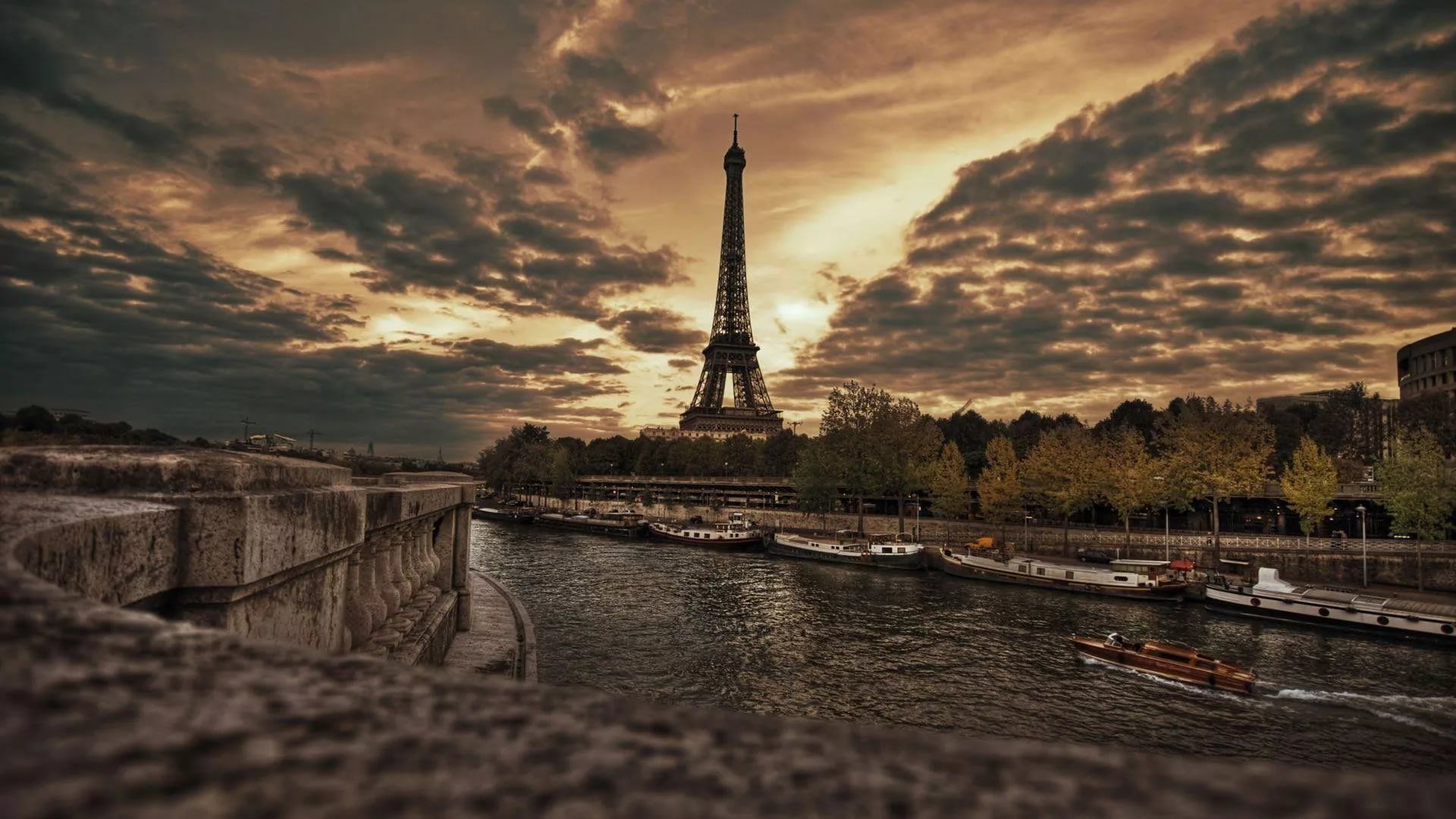Cute Paris Background Wallpaper HD