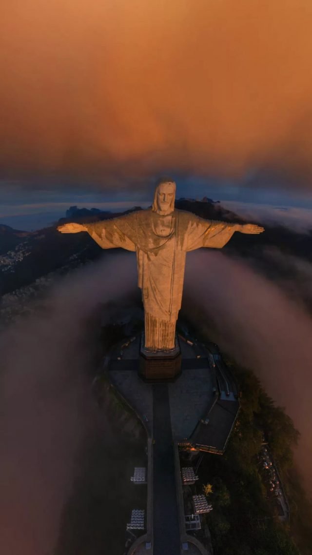 6 Jesus iPhone Wallpapers - Wallpaperboat