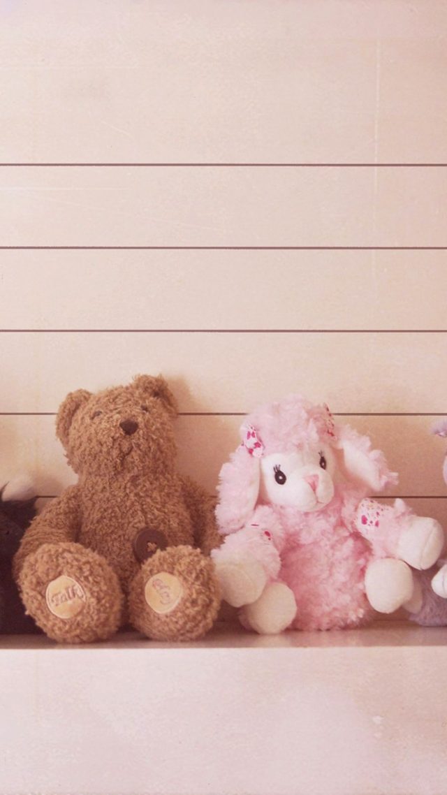 22 Teddy Bear iPhone Wallpapers - Wallpaperboat