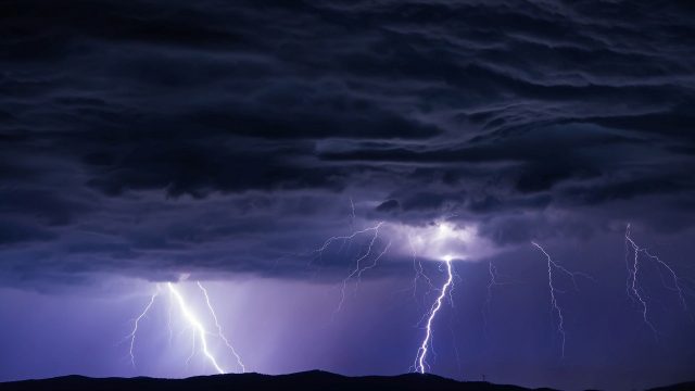 27 Fantastic Lightning Photo Images - Wallpaperboat