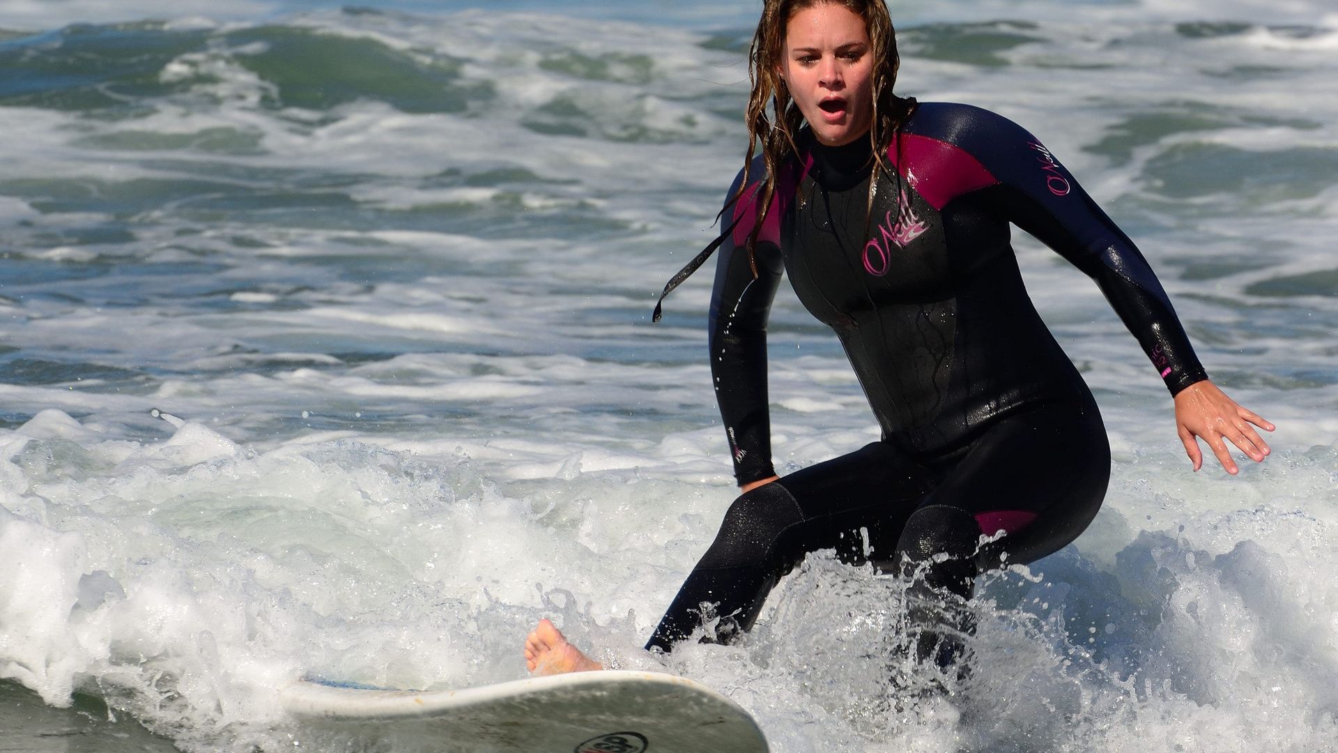 Surfer Girl hd picture