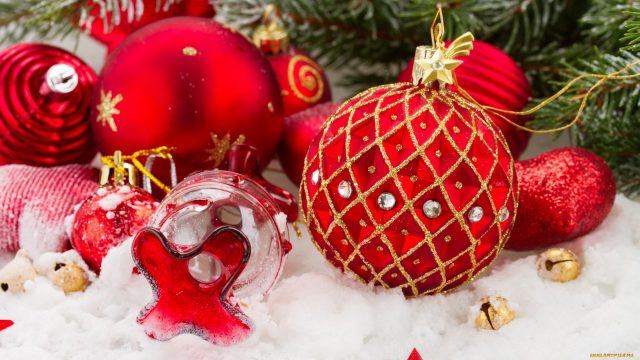 40 Christmas Decorations Wallpapers - Wallpaperboat