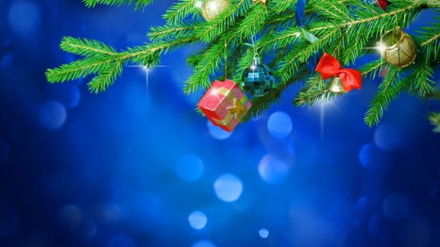 39 Christmas Tree Wallpapers - Wallpaperboat