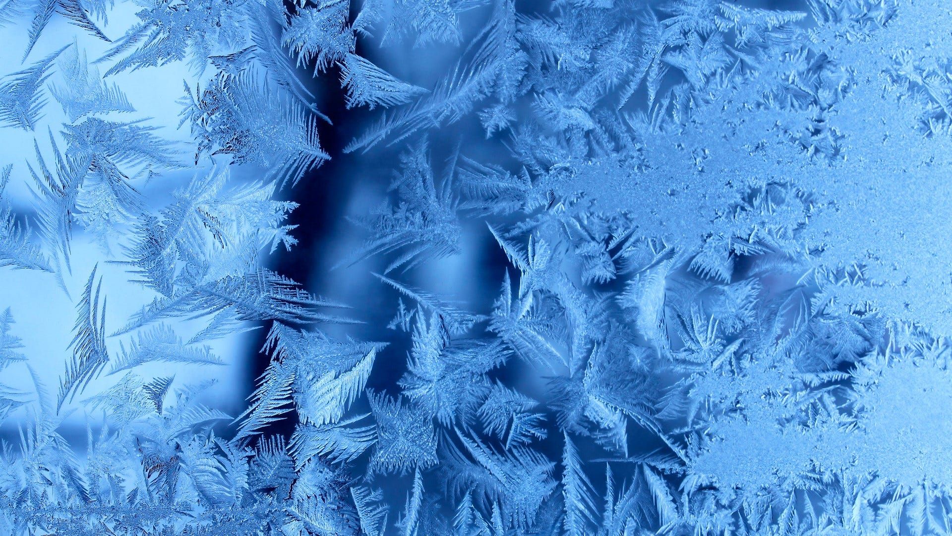 Winter Patterns On The Window computer Wallpaper