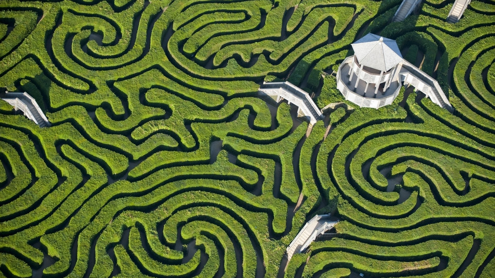 Labyrinth Wallpaper Desktop