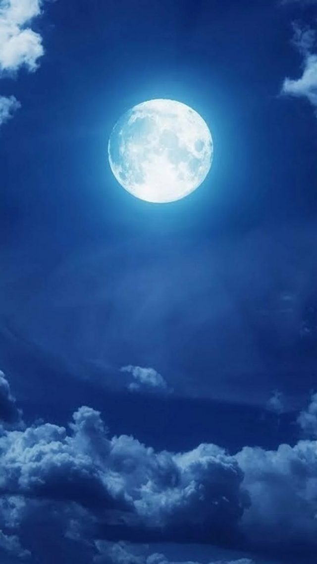 23 Moon iPhone Wallpapers - Wallpaperboat