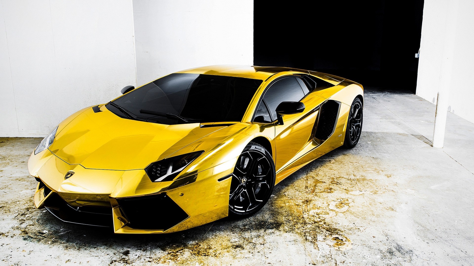 Gold Lamborghini HD Wallpaper