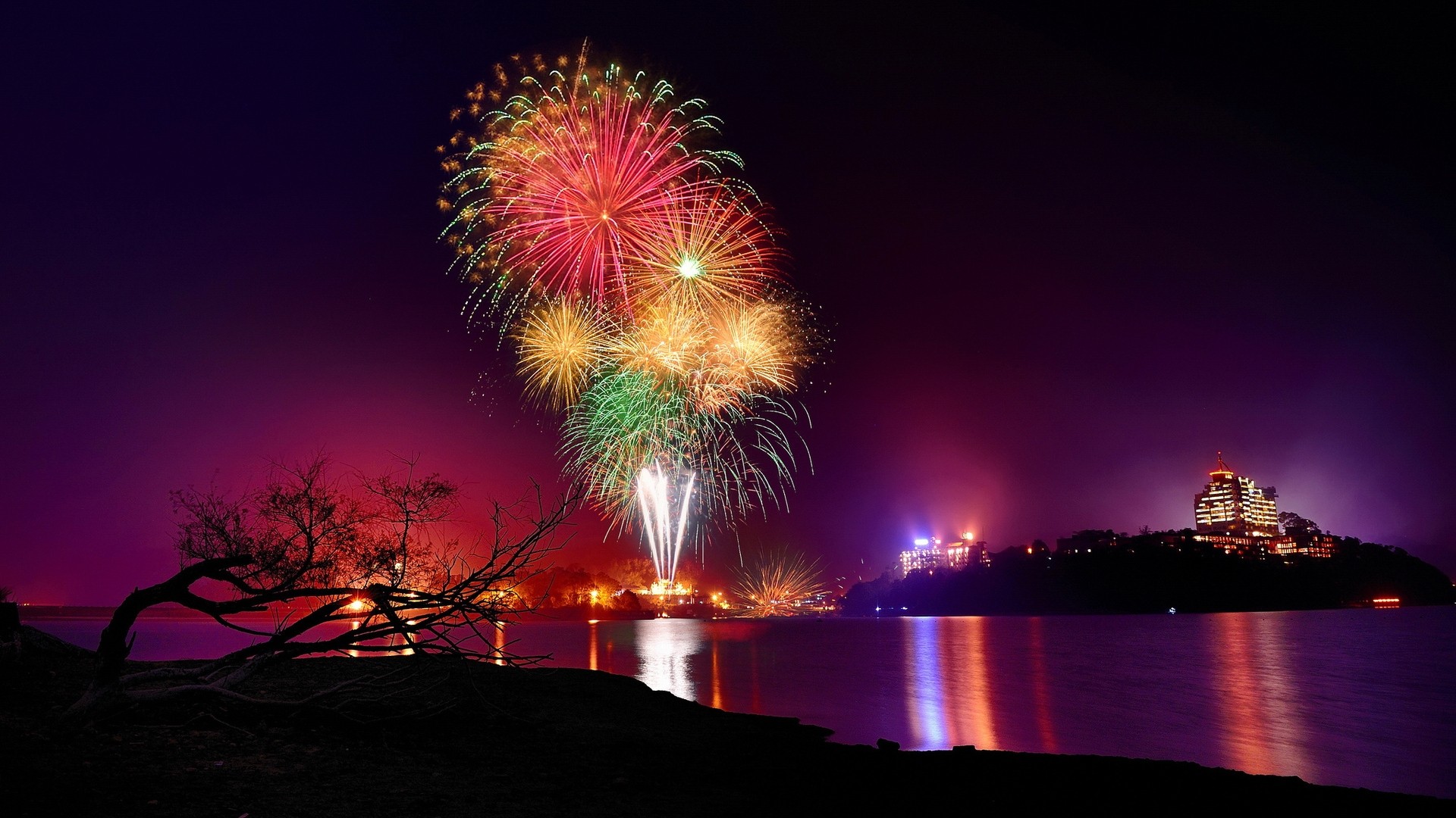 Fireworks Desktop wallpaper