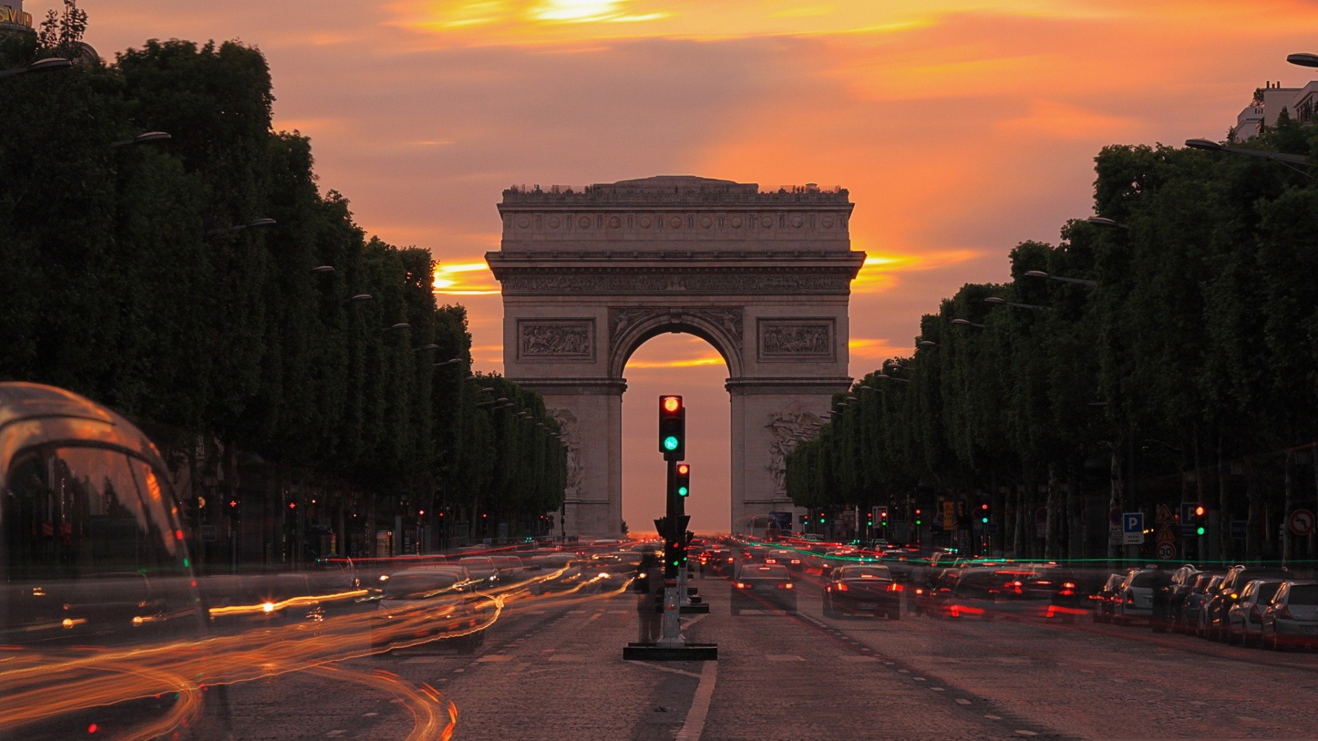 Arc De Triomphe Picture
