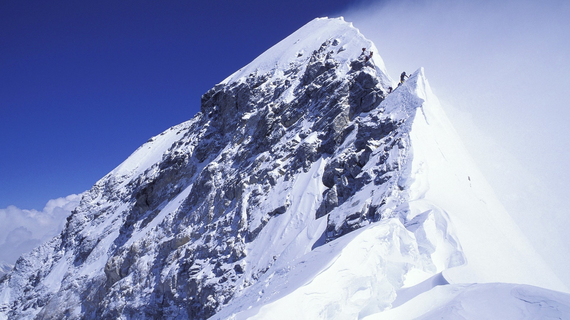 Everest Background