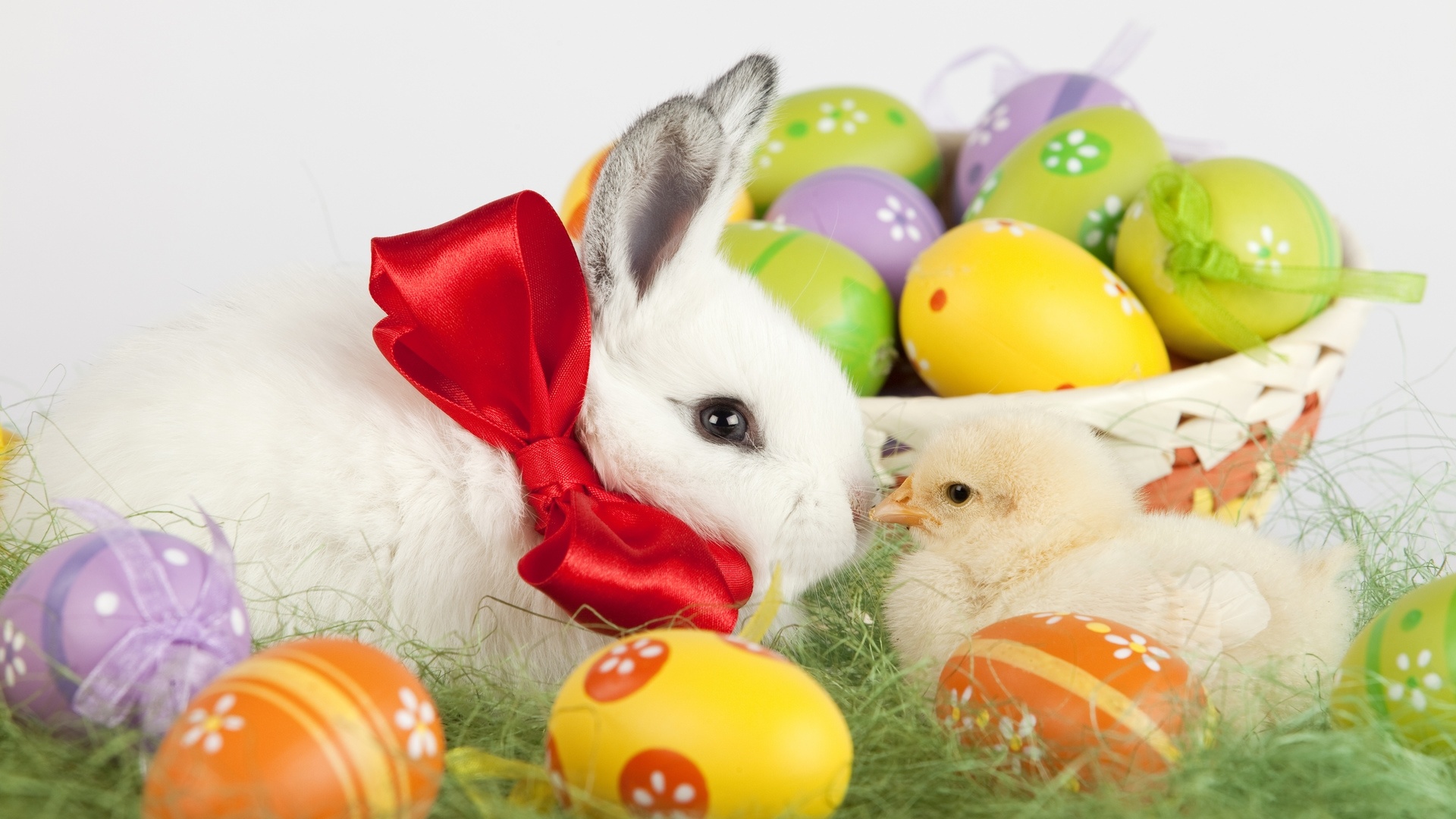 Easter Eggs With Ribbon Desktop Wallpaper