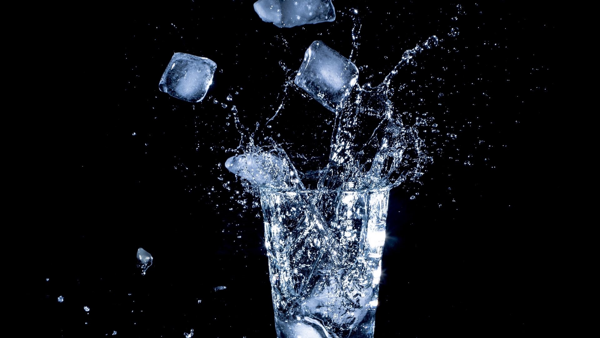 Ice In A Glass computer wallpaper
