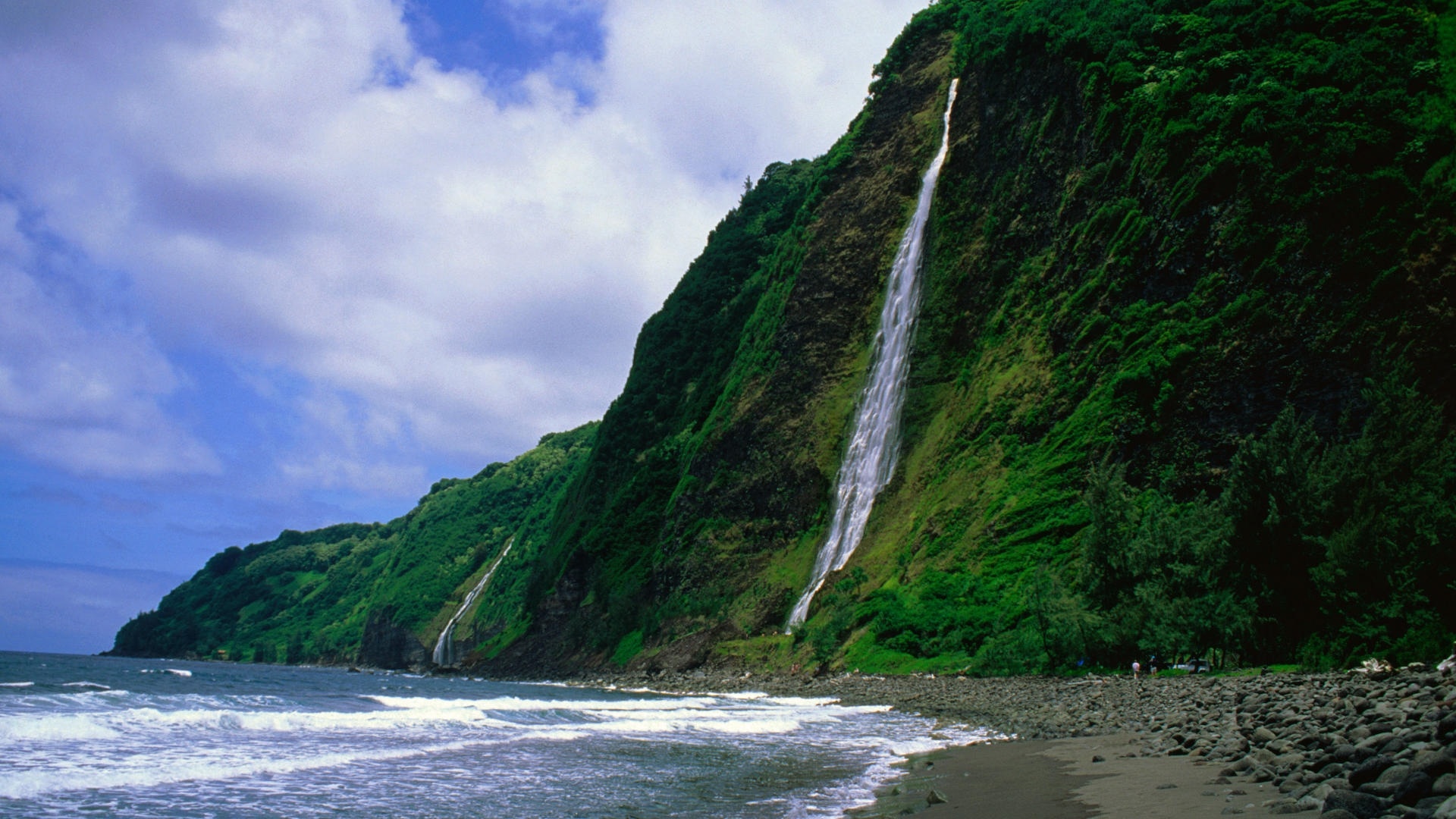 Kauai Mountain Image