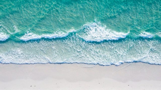 Sea ​​and Sand From Above pc wallpaper