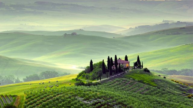 Tuscany background wallpaper